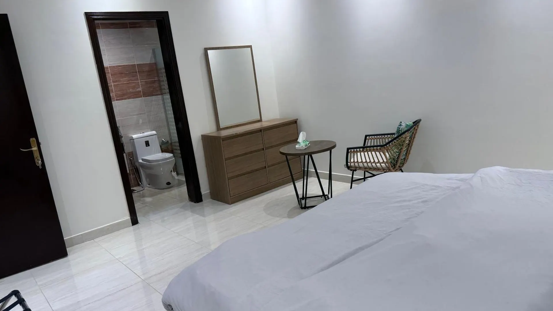 Urban Bunks Hostel - سرير في غرفة مشتركة Riade