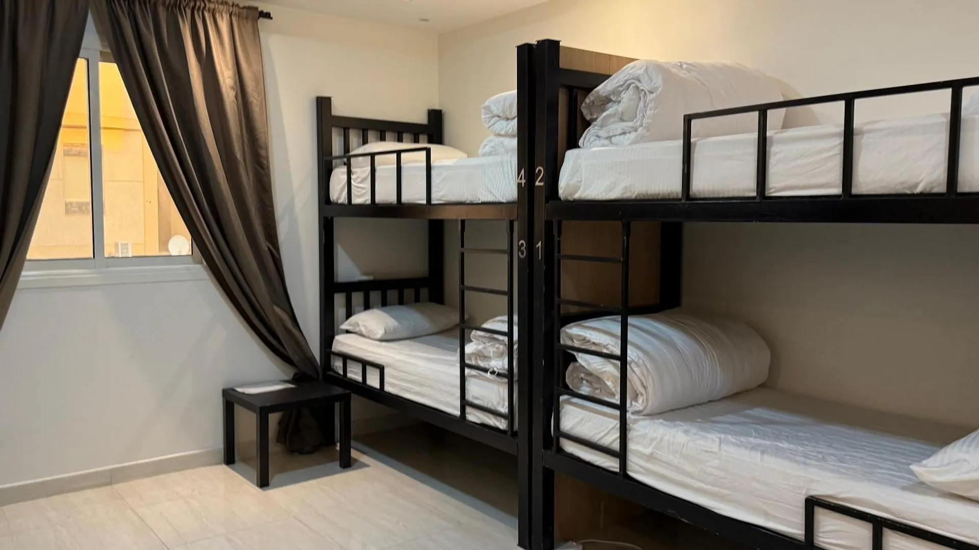 Urban Bunks Hostel - سرير في غرفة مشتركة Riyadh 0*,  Saudiarabien